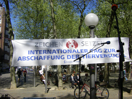 1.000 Menschen demonstrierten gegen Tierversuche - Großdemo in Hamburg 2011