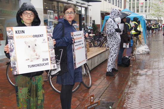 Aktionstag gegen Tierversuche in Gütersloh