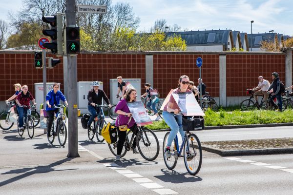 Aktionstag gegen Tierversuche in Augsburg