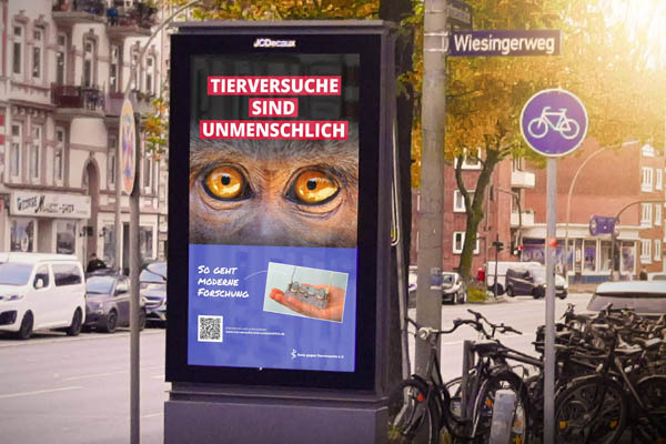 Plakate gegen Tierversuche